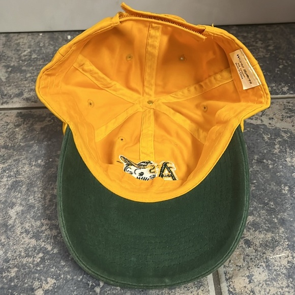 2 for $20 Vintage Oakland A’s hat - Picture 6 of 7